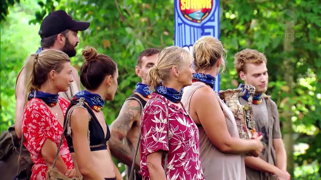Australian Survivor: Champions vs. Contenders - Immunity Challenge: Foot Stools