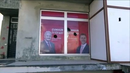 Cumhur İttifakı'nın seçim bürosuna taşlı saldırı - İSTANBUL