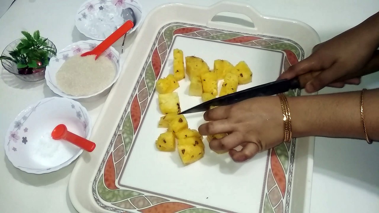আনারসের জুস। how to make pineapple juice with a blender । pineapple juice