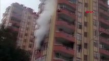 Adana Apartman Dairesinde Çıkan Yangını İtfaiye Söndürdü