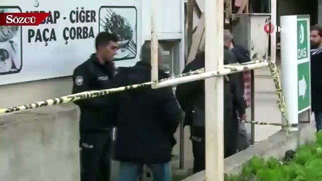 Tartıştığı eşini oğlunun gözü önünde bıçakladı