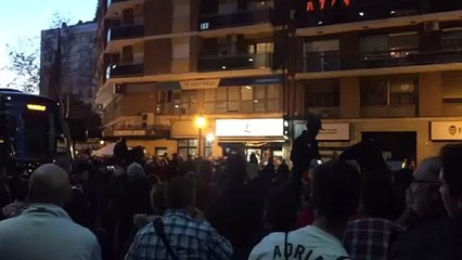 Llegada del Valencia CF a Mestalla para jugar contra el Athletic