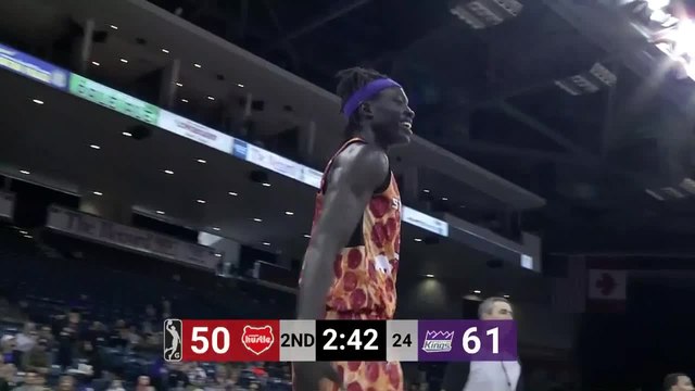 Wenyen Gabriel scores and draws the foul