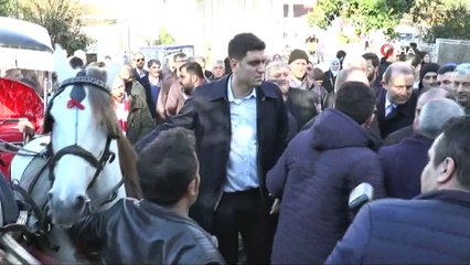 Binali Yıldırım: 'Bu atları çatlatana kadar çalıştırarak bu Adanın trafik sorununu çözemeyiz'