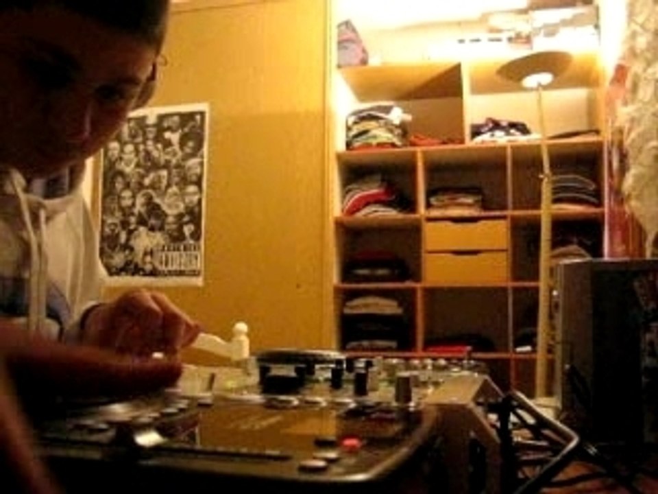 DJ B-STYLE