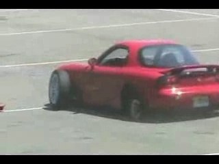 Wheels fall off an RX7