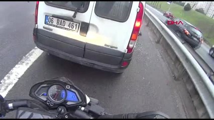 İstanbul- Motosikletlinin Ölümden Döndüğü Anlar Kamerada