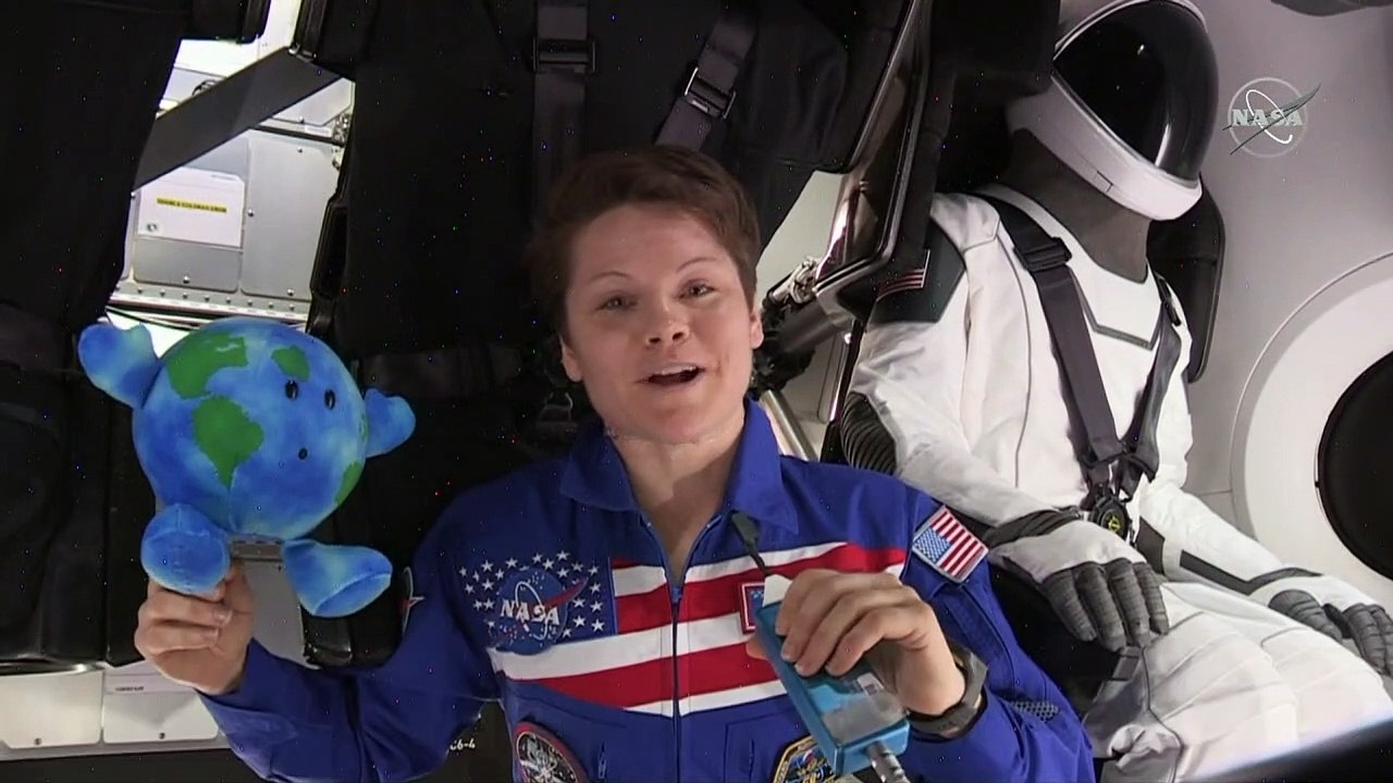ISS team welcomes SpaceX Crew Dragon capsule