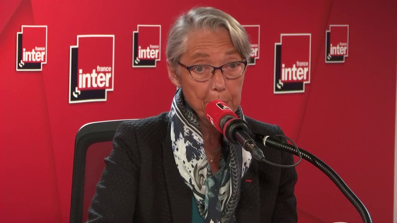 Élisabeth Borne sur un éventuel retour de la taxe carbone : "Personne n'imagine qu'on va reprendre la trajectoire comme si rien ne s'était passé"