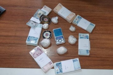 Çöp Kutusundaki Uyuşturucu Alışverişine Bekçilerden Suçüstü