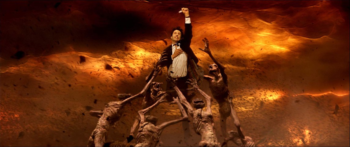 Constantine Movie 2005 Keanu Reeves Rachel Weisz Shia LaBeouf
