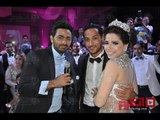 تامر حسني يداعب وليد سليمان بعد إحتضانه زوجته في حفل زفافة