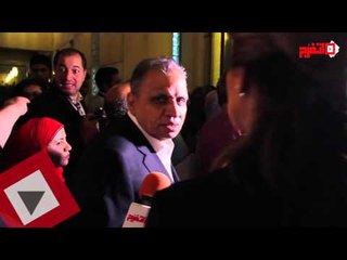 السبكي ينفعل على مذيعة : هي الأفلام التجارية حرام؟!