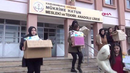 Kahramanmaraş Topladıkları Oyuncaklarla Köy Çocuklarının Yüzlerini Güldürdüler