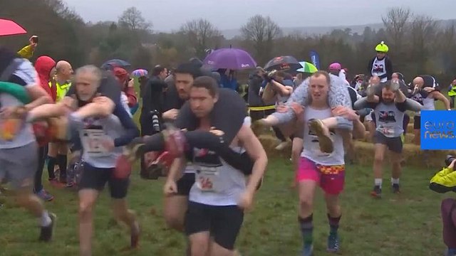 В Великобритании прошел забег с женой