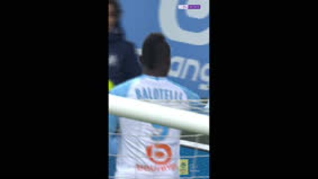 Balotelli scores acrobatic goal and celebrates with Instagram post