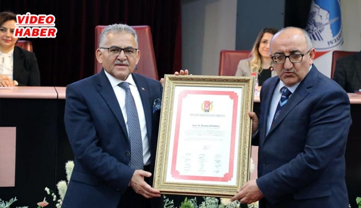 (4 Mart 2019) GAZETECİLERDEN MELİKGAZİ’YE ‘BASIN MÜZESİ’ TEŞEKKÜRÜ