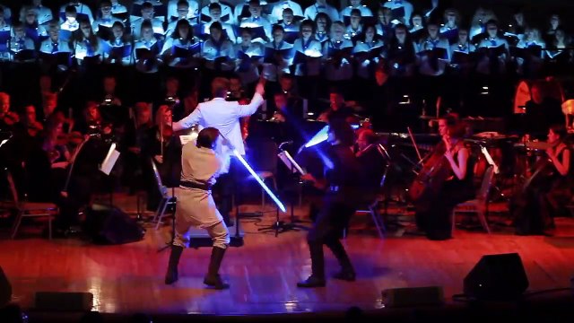 Duel de Jedi devant un orchestre symphonique ! Anakin contre Obi-Wan
