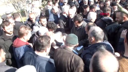 Sakarya Kayınvalidesi ve 2 Kayınbiraderini Öldürüp İntihar Etti, Eşi Kaçarak Kurtuldu