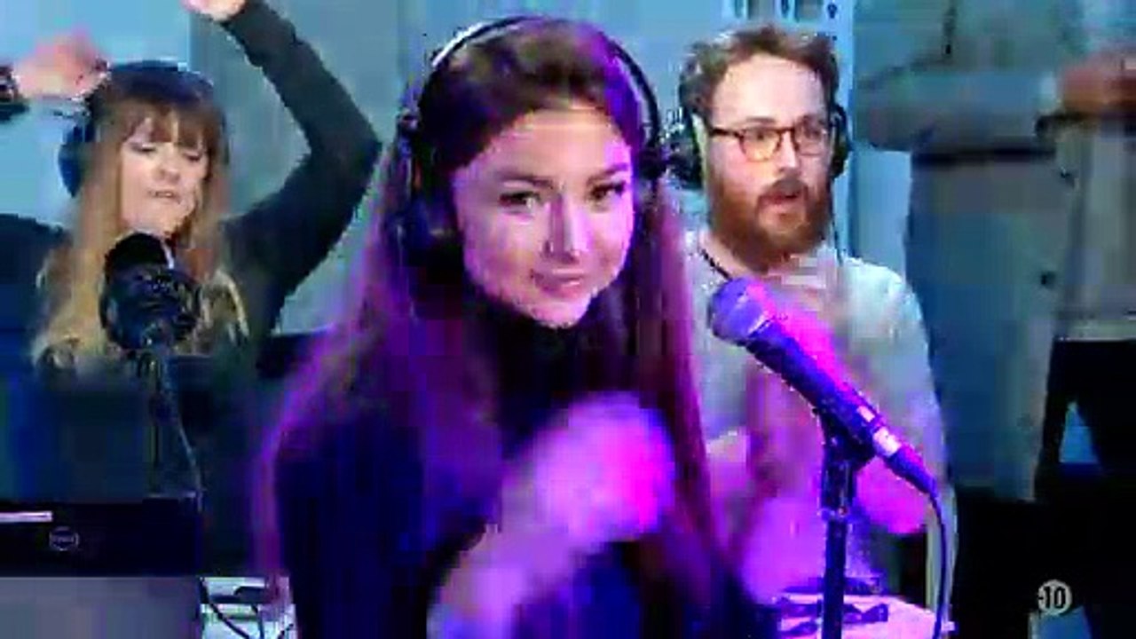 Eva - On fleek (Live)