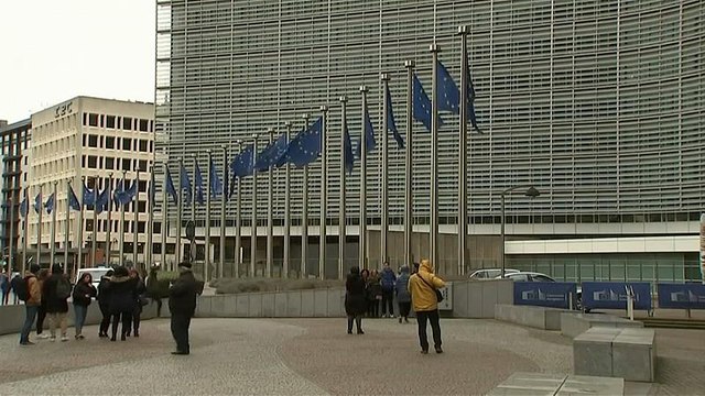 Брюссель обещает ответить на черный PR от Виктора Орбана