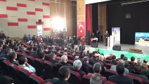 Çavuşoğlu, İYİ Parti'den istifa edip AK Parti'ye katılanlara rozetlerini taktı - AĞRI