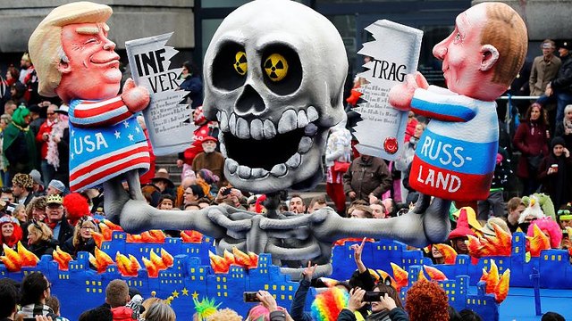 German carnival strongholds of Duesseldorf, Cologne celebrate Rose Monday