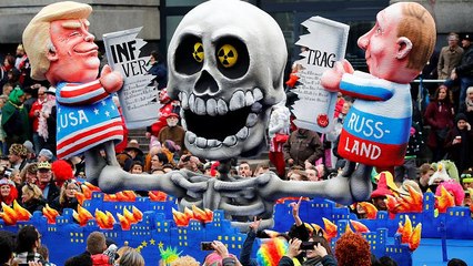 German carnival strongholds of Duesseldorf, Cologne celebrate Rose Monday