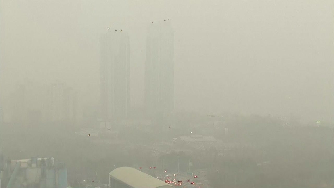 수도권 닷새째 미세먼지 비상조치...중국발 미세먼지 당분간 계속 / YTN