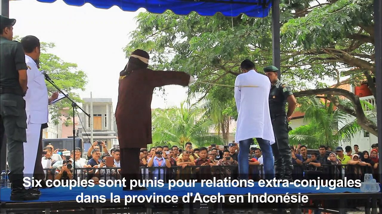 Indonésie: couples non mariés fouettés en public