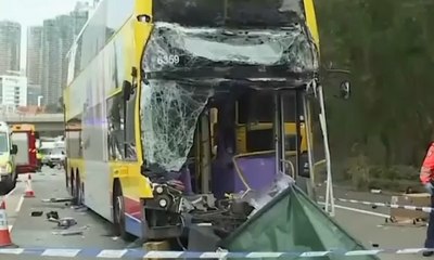 Bus Tabrak Truk Mogok, 2 Orang Meninggal Dunia