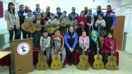 Toplum Destekli Polisler ‘Hayata Renk Ver’ projesiyle öğrencilerle buluştu