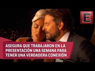 Lady Gaga niega romance con Bradley Cooper