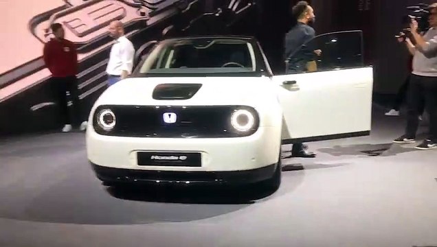 Honda’nın tam elektrikli küçük şehir otomobili