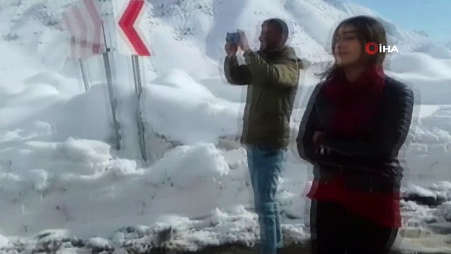 Şırnak-Hakkari karayoluna çığ düştü