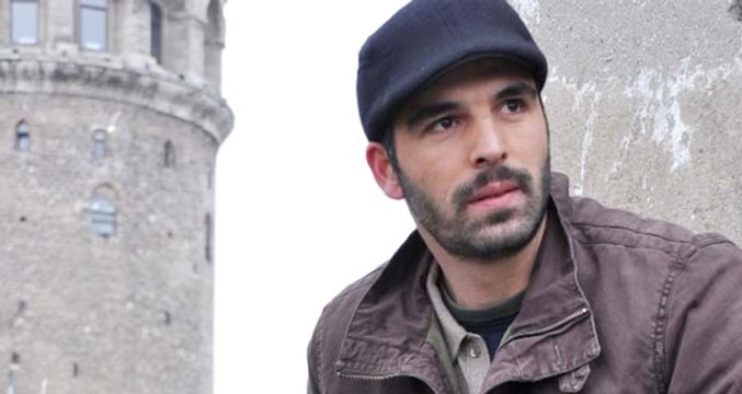 Popstar Aydan, Türk Kadınlarına Hakaret Eden Mehmet Akif Alakurt'un Sözleriyle Yerden Yere Vurdu