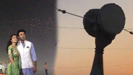 प्रयागराज कुंभ में 'ब्रह्मास्त्र' लेकर आए रणबीर और आलिया, 250 ड्रोन ने दिखाया कमाल