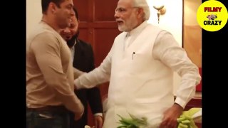 Salman Khan Meet Narendra Modi, Adityanath Yogi and Other Politician _ Best Moments