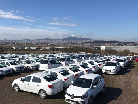 Araç Kiralama Devi İflas Etti! 26 Bin Araç Yarı Fiyatına Satışa Çıkarıldı