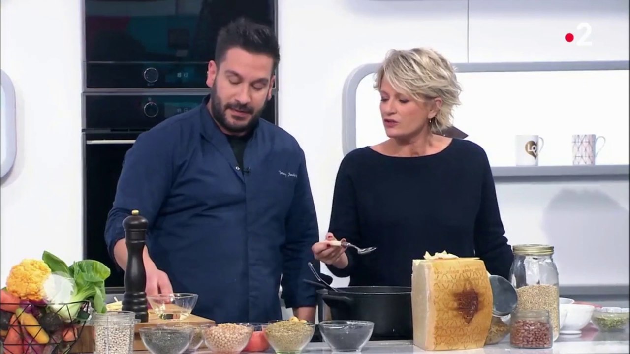 Denny Imbroisi dans l'émission "C'est au programme" le mardi 05 Mars sur France 2