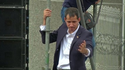 베네수엘라 과이도 국회의장, 체포 위협 속 귀국 / YTN