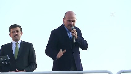 Скачать видео: Bakan Soylu: '(Yerli insansız hava araçları) Kimseyi kıpırdatmayacaklar'' - İZMİR