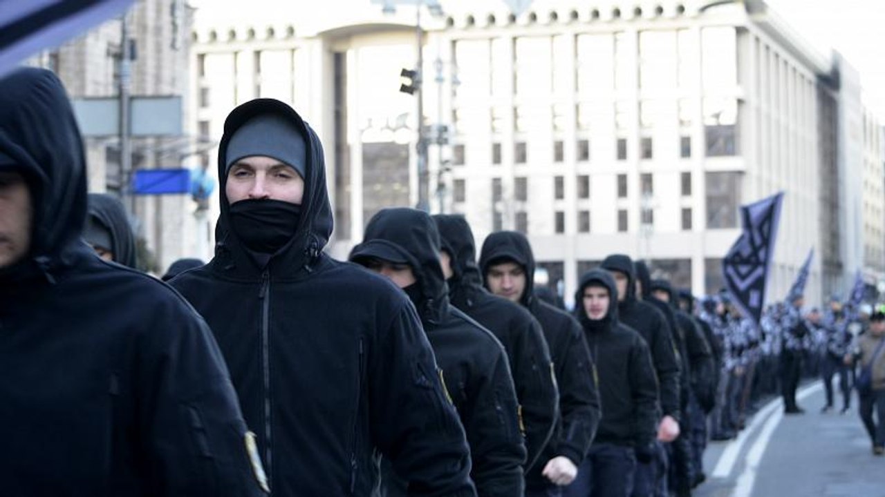Почему на Украине растёт поддержка ультраправых?