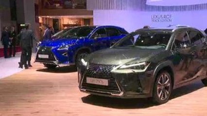 Lexus celebra los 30 años de la marca en el Salón de Ginebra con el nuevo UX