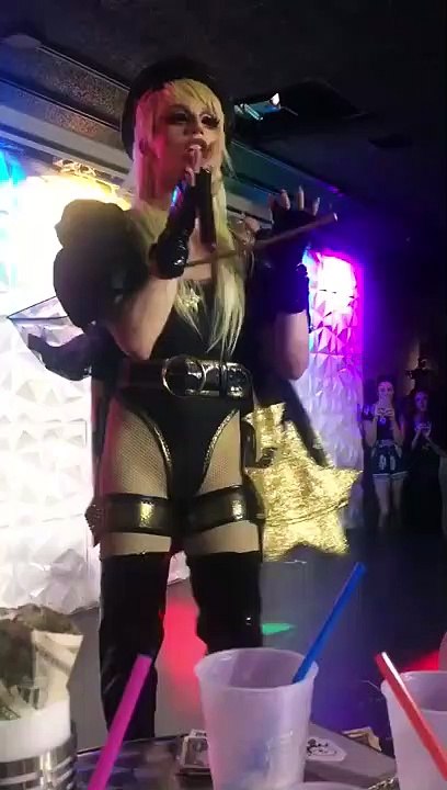 Aquaria going off a fan who threw a drink to someone