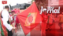 Carnaval em Brasília leva sátiras políticas às ruas e pede Lula livre