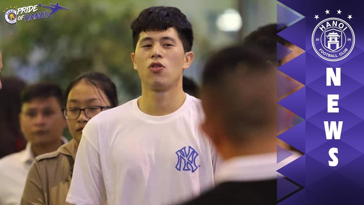 Nóng: Sân bay Nội Bài - Ngày Đình Trọng trở về Việt Nam | HANOI FC