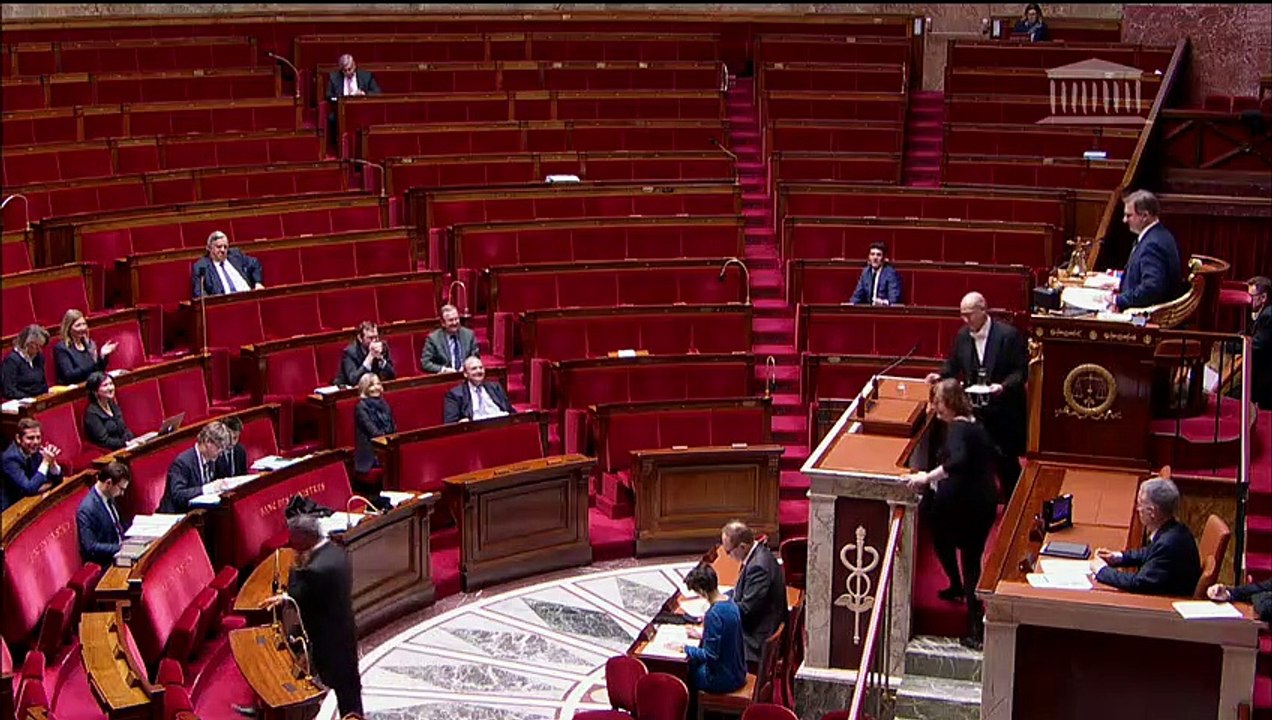 2ème séance : Questions au Gouvernement ; Débat en vue du conseil européen des 21 et 22 mars 2019 ; Questions sur la politique familiale - Mardi 5 mars 2019