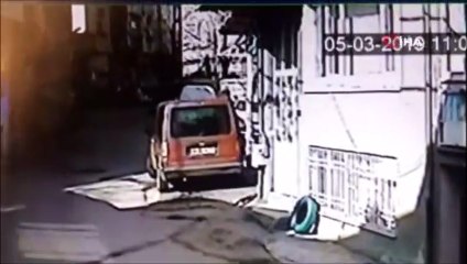 Ortalık bir anda karıştı! İki grup birbirine girdi...