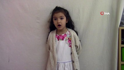 5 yaşındaki Eylül, İstiklal Marşı'nın 10 kıtasını ezbere okuyor